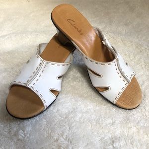 Clark’s Leather Slide Sandals White Sz 5M
